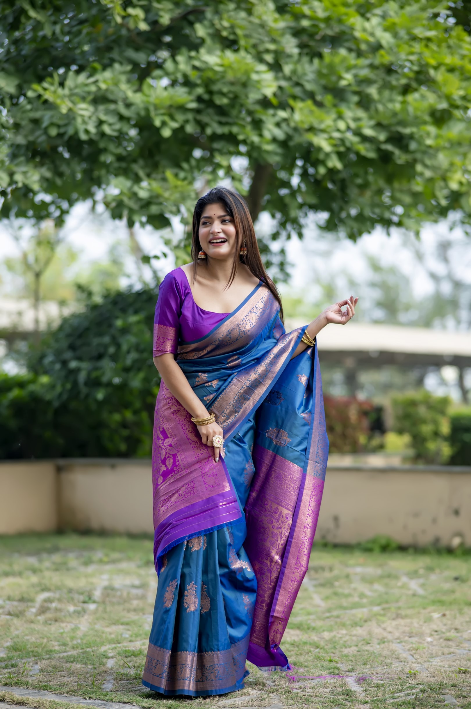 Beautiful Zari Woven Banarasi Silk saree for Women