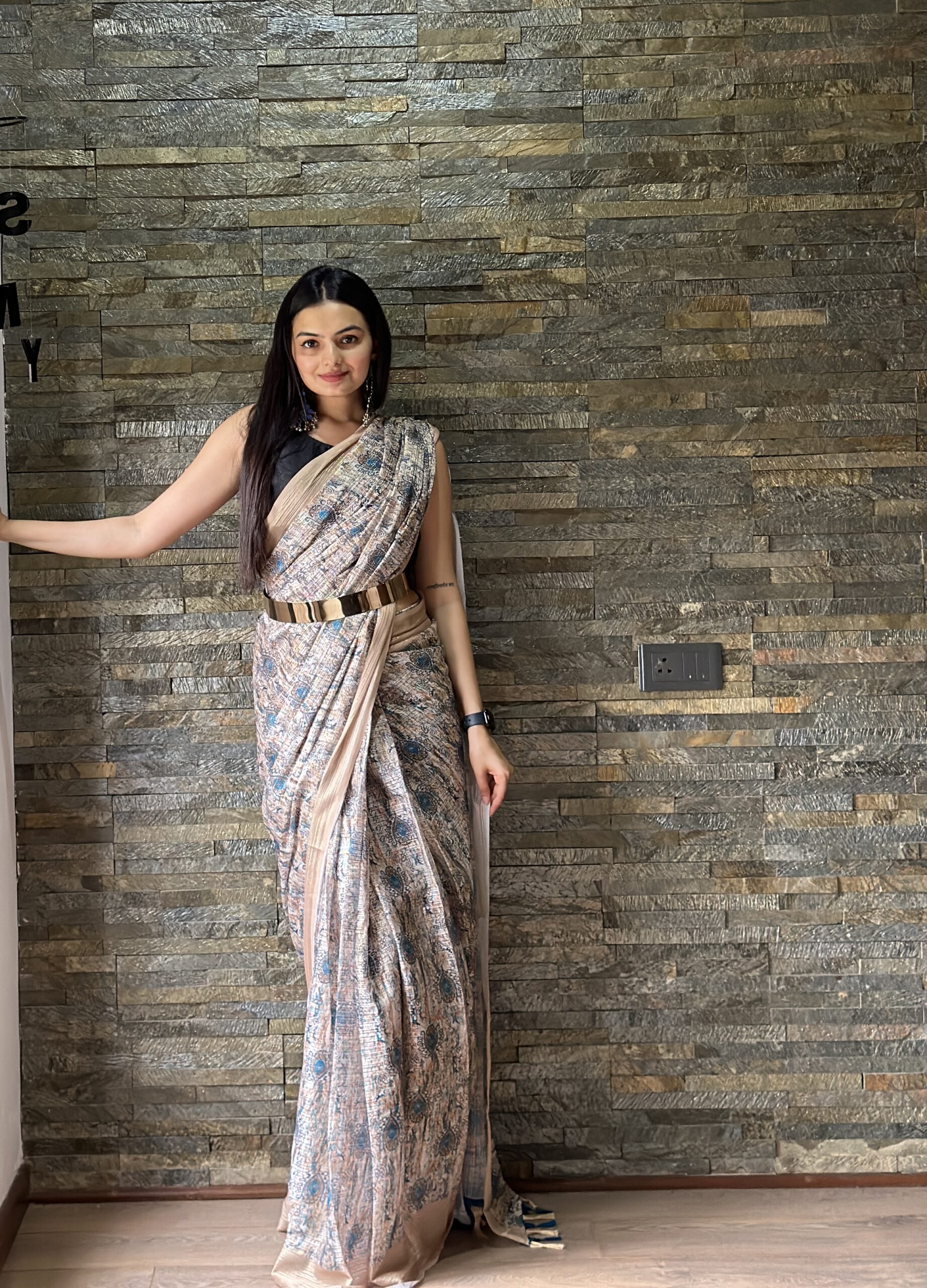 All Over Zari Weaving Saree – Full Stitched Ready to Wear Saree